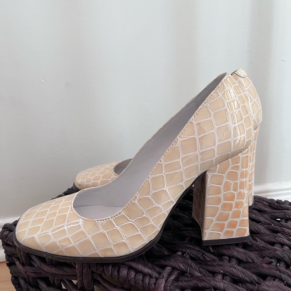 L’Intervalle square-toe heels - Picture 2 of 6